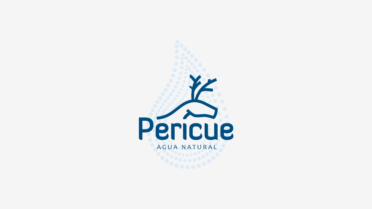 branding diseño de marca pericue agua natural en el estudio perroamarillo