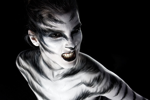 perroamarillo bodypaint felinas