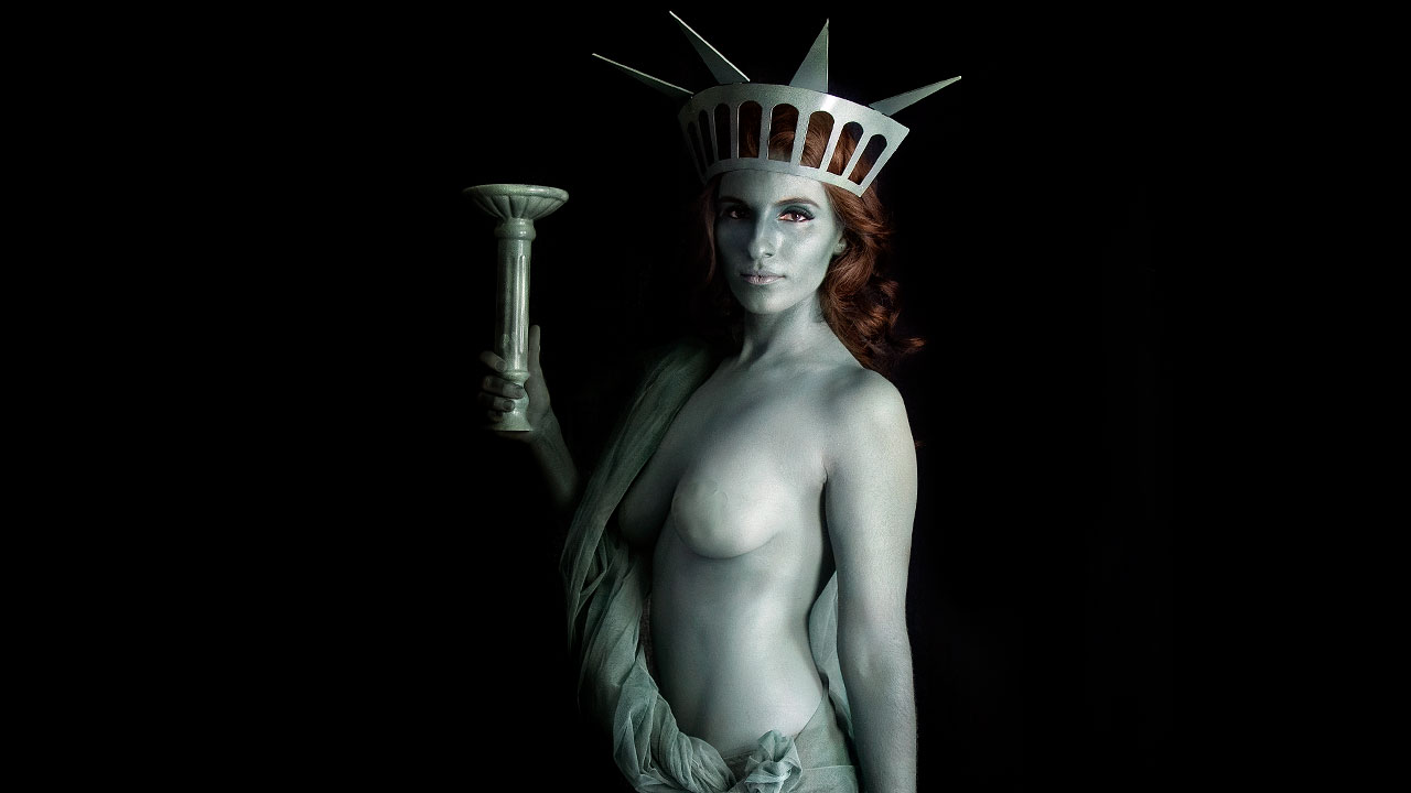 perroamarillo-bodypaint-independence-day-party